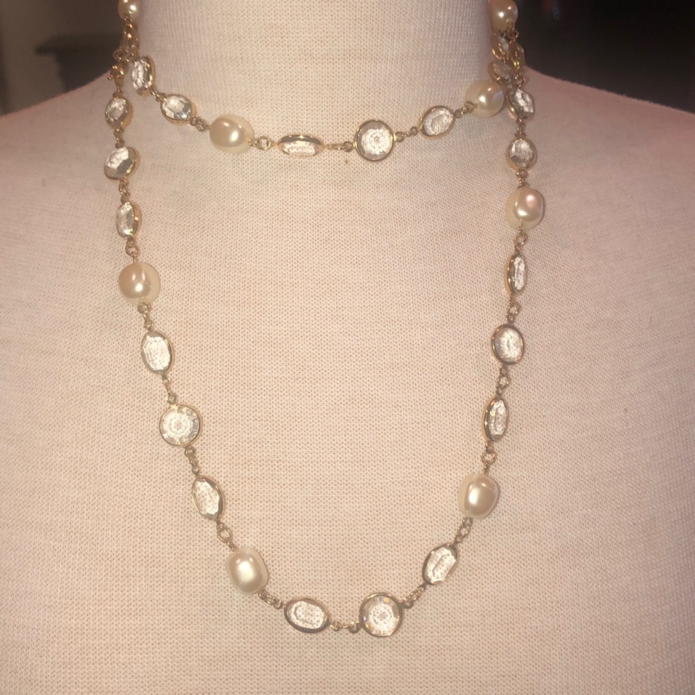 💛Beautiful golden Pearl & clear acrylic crystals necklace